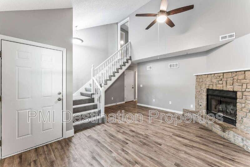 1322 N Harvey Dr - Photo 3 of 33