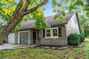 1322 N Harvey Dr - Photo 1 of 1