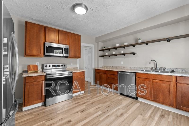 3622 North Capitol Avenue - Photo 2 of 14