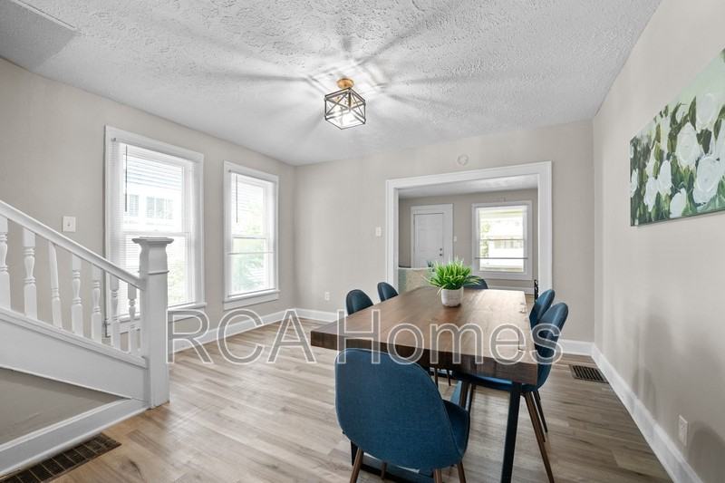 3622 North Capitol Avenue - Photo 3 of 14