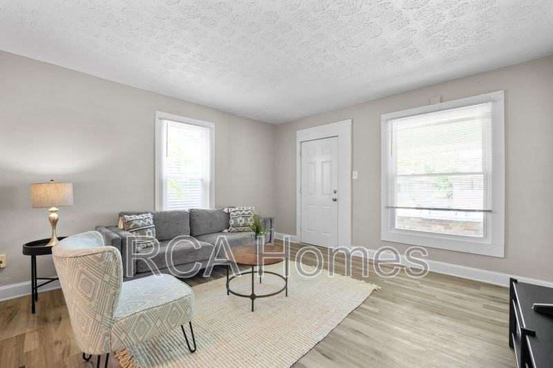 3622 North Capitol Avenue - Photo 5 of 14