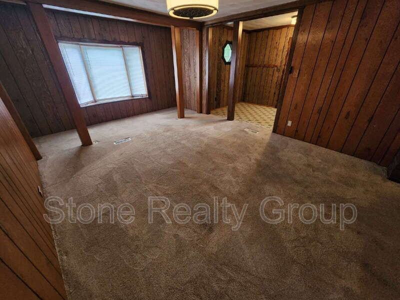 1616 N 11th St - Photo 3 of 15