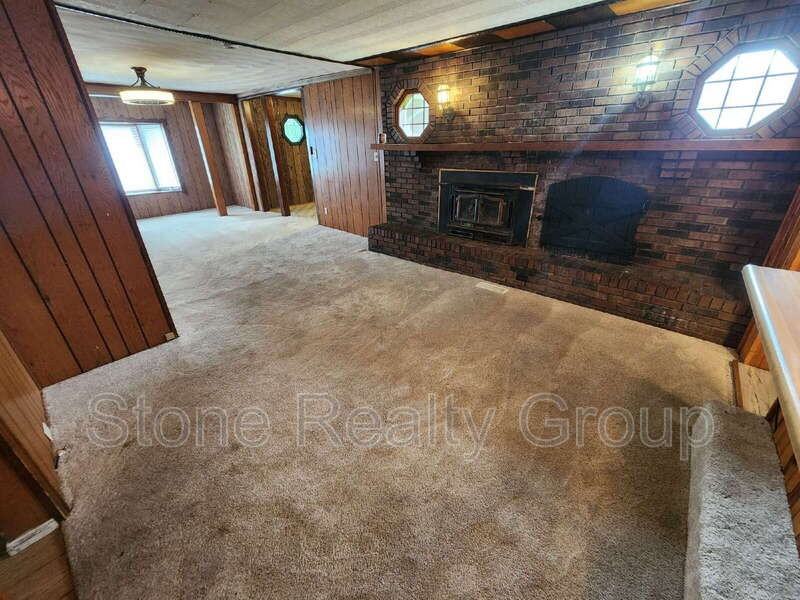 1616 N 11th St - Photo 4 of 15