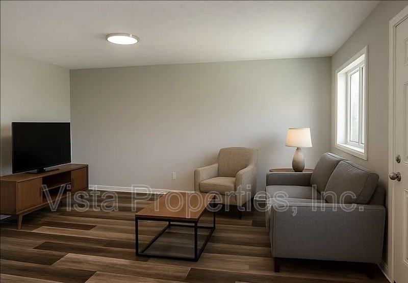 388 Elmwood Dr - Photo 2 of 8