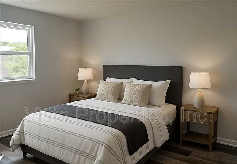 388 Elmwood Dr - Photo 5 of 8