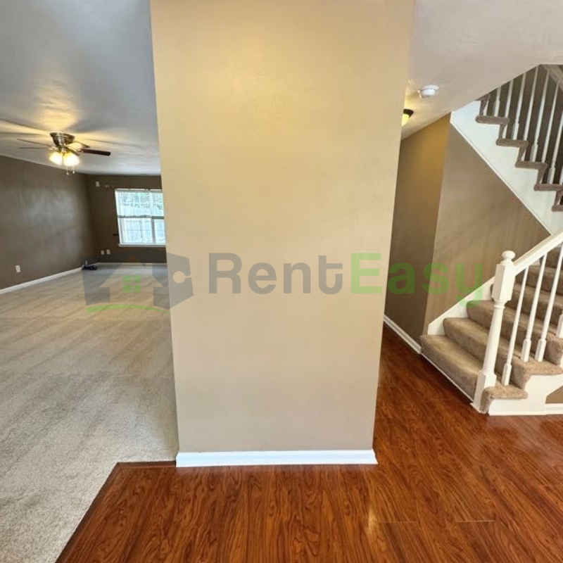 1029 Keltic Cir - Photo 2 of 31