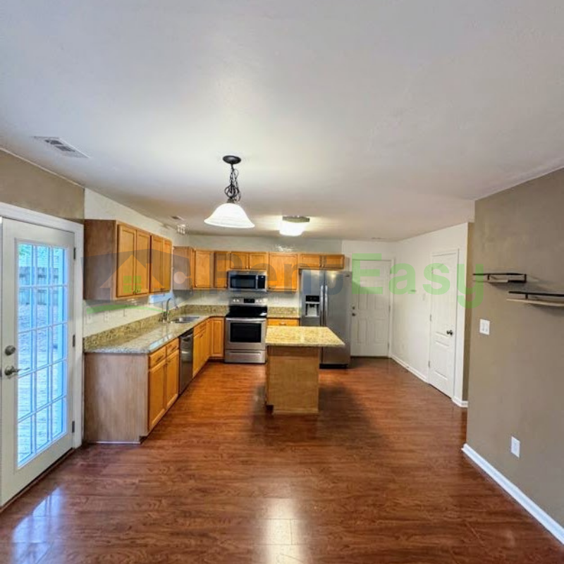 1029 Keltic Cir - Photo 5 of 31