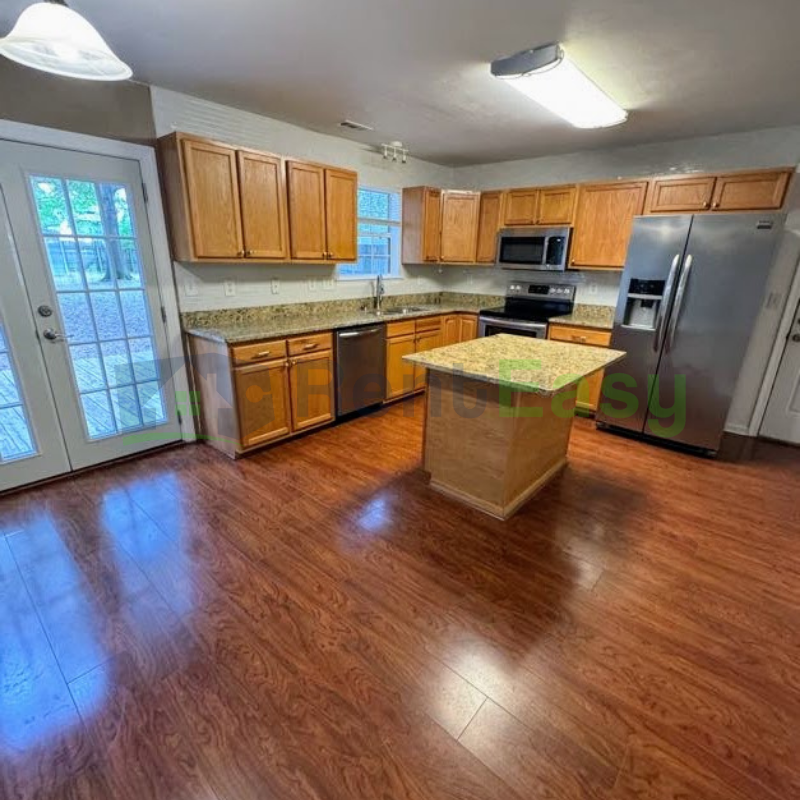 1029 Keltic Cir - Photo 6 of 31