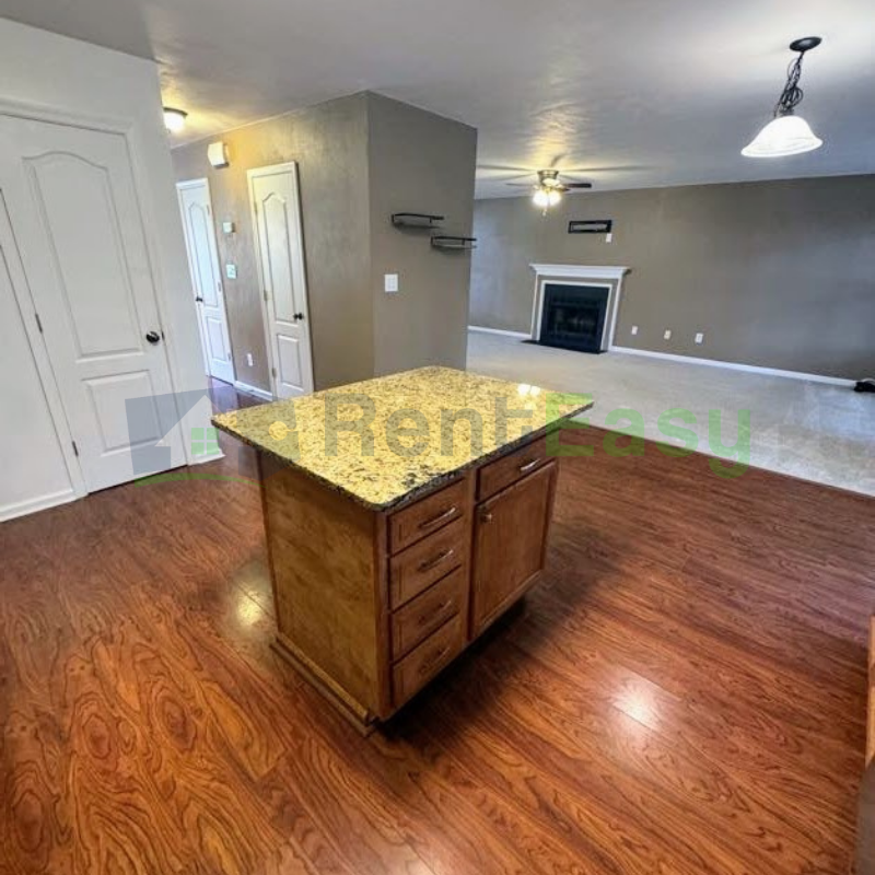 1029 Keltic Cir - Photo 7 of 31