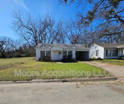 830 S Lyon St - Photo 1 of 1