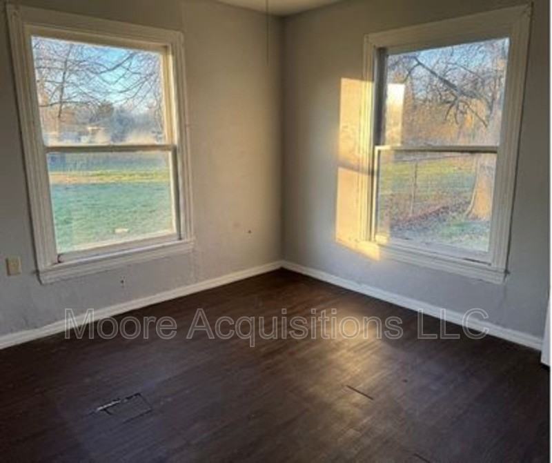 830 S Lyon St - Photo 7 of 7