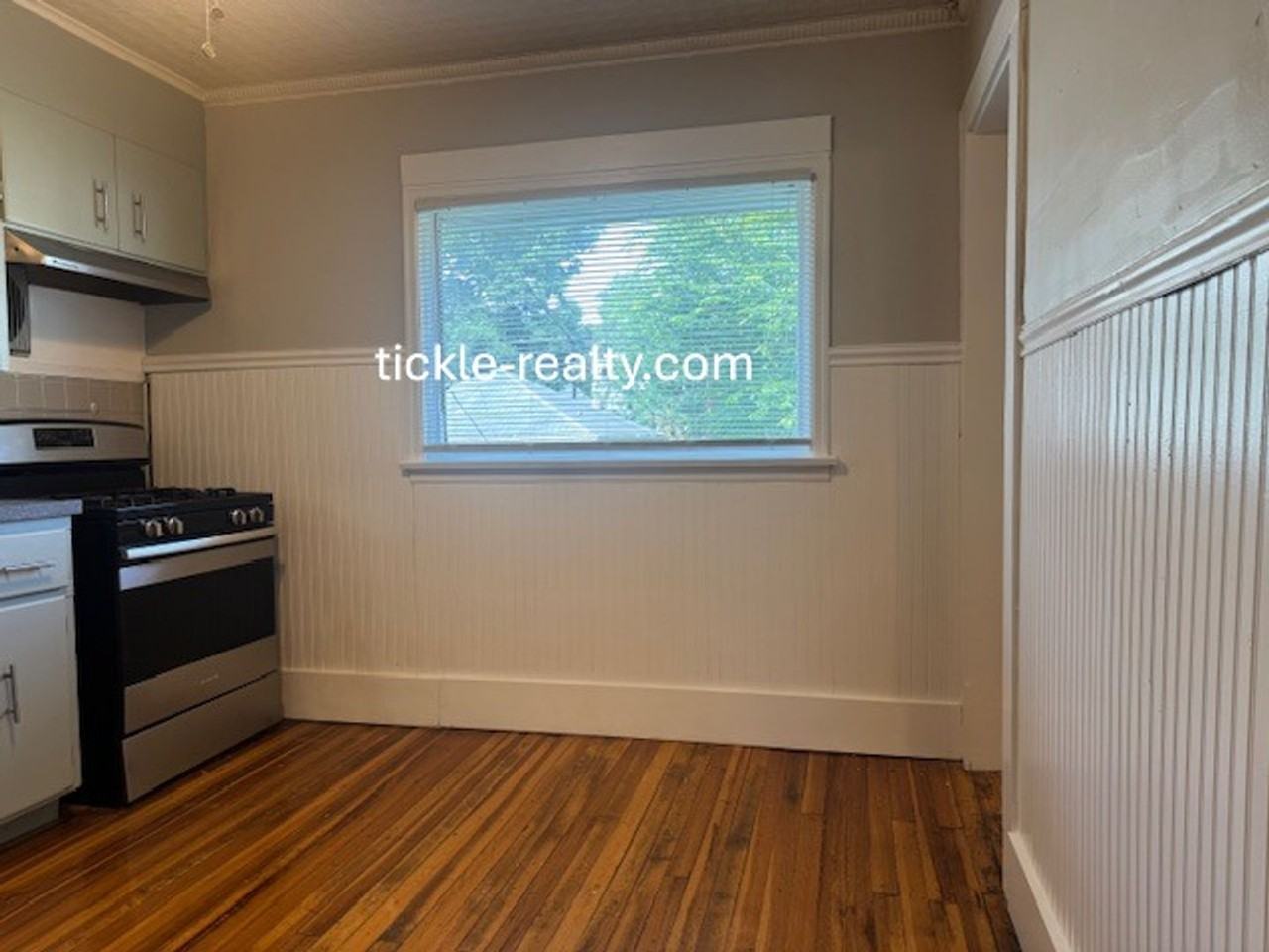 103 Minnesota St - Photo 3 of 17