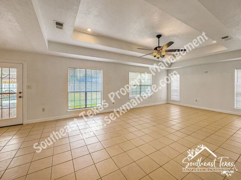 7912 South Dr - Photo 2 of 15