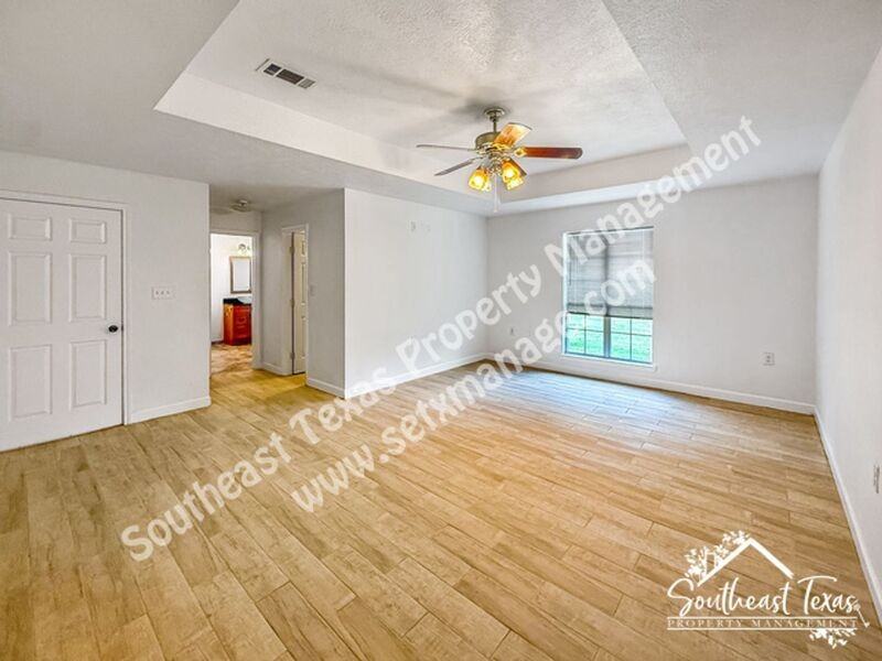 7912 South Dr - Photo 5 of 15