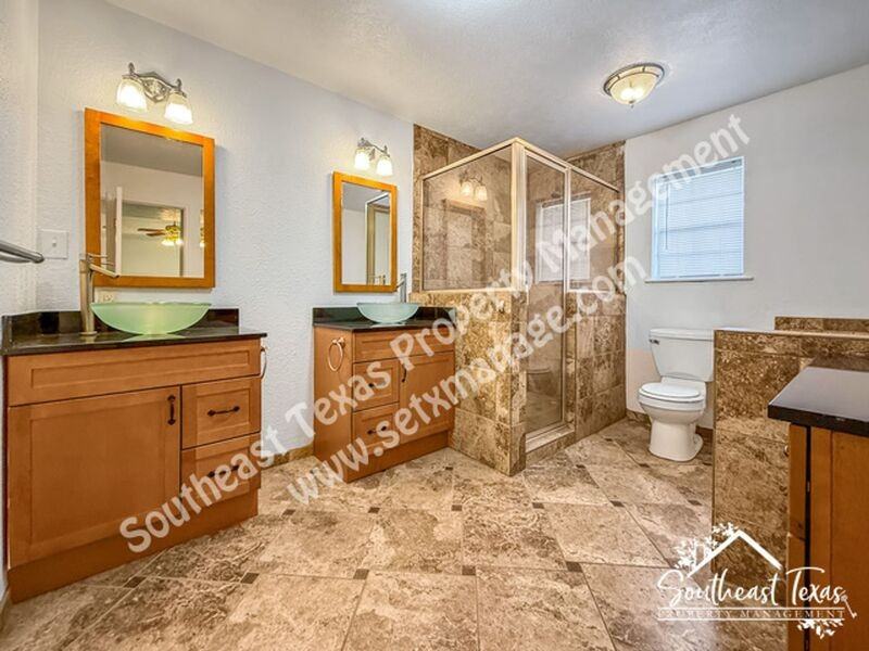 7912 South Dr - Photo 6 of 15