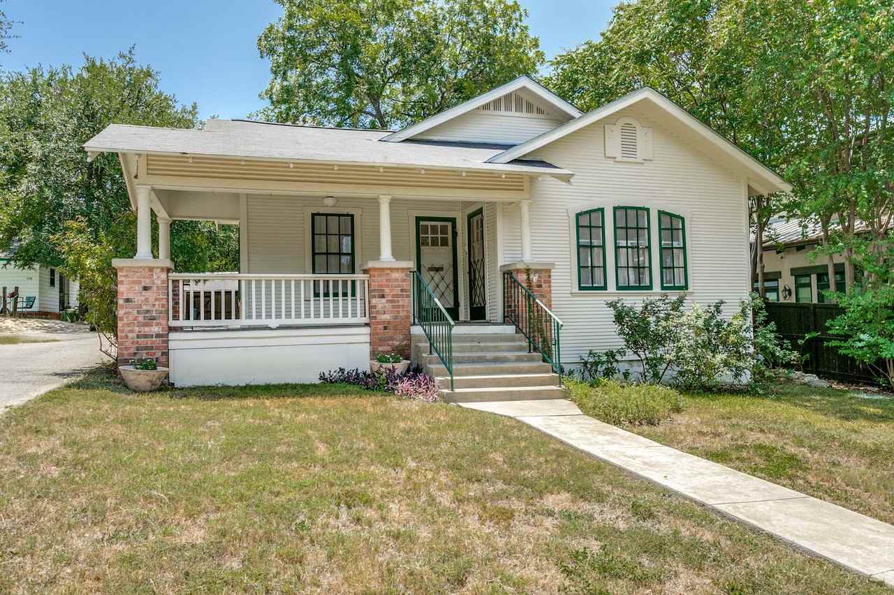 212 Chichester Pl - Photo 2 of 25