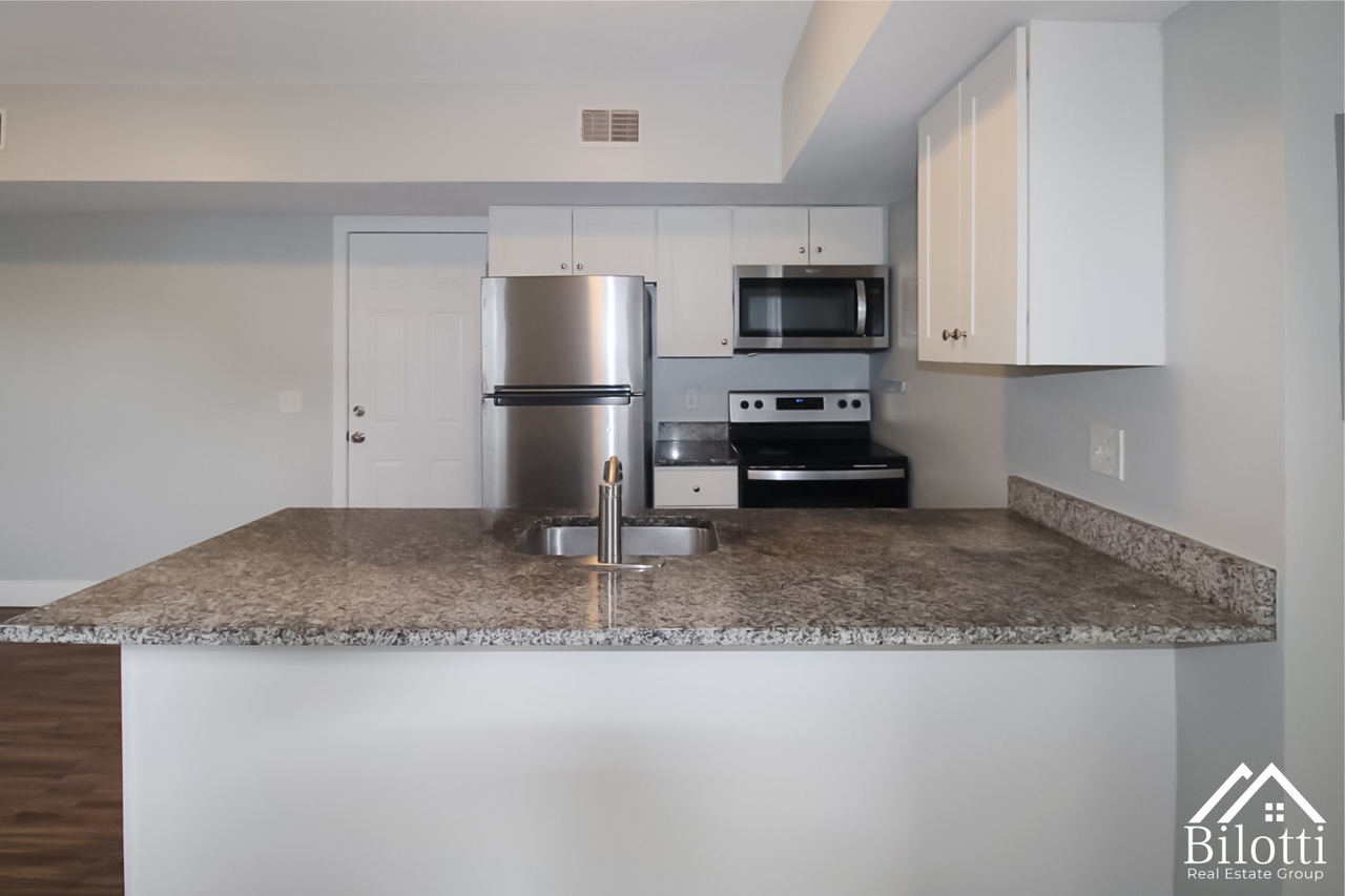 146 George M Cohan Blvd - Photo 2 of 12