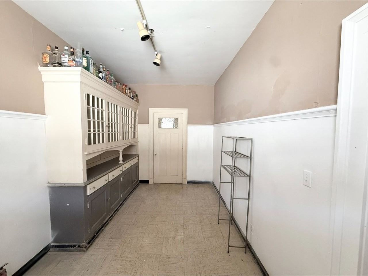 7211 Saint Charles Avenue - Photo 7 of 19