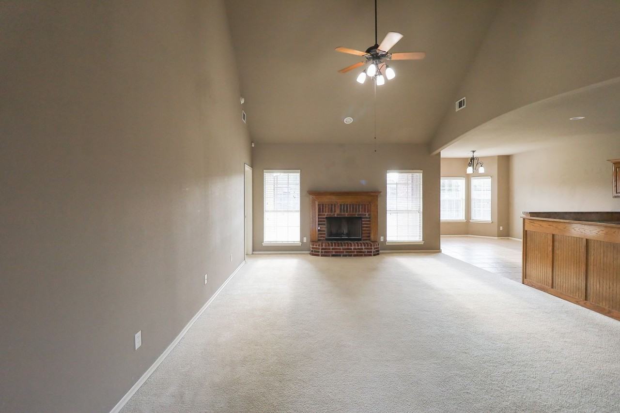 4712 S 177th East Pl - Photo 3 of 36