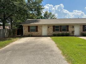 811 Mcclenny Dr #M10 - Photo 1 of 1