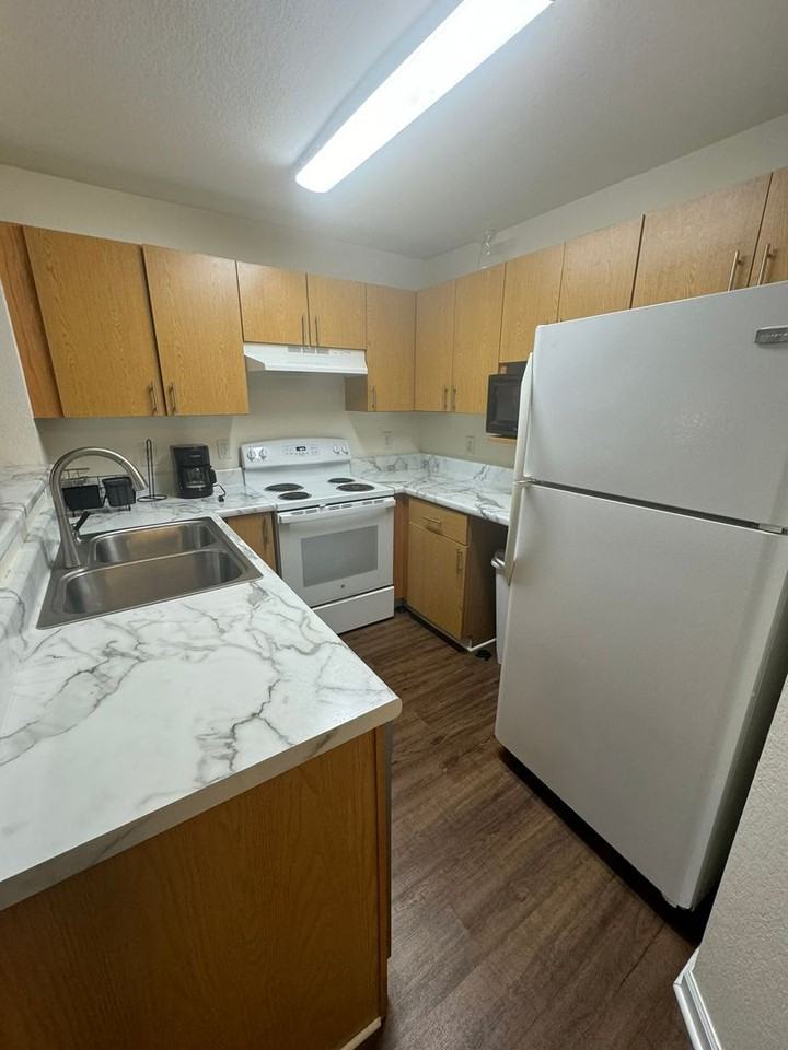 211 North Ave #1322 - Photo 5 of 11