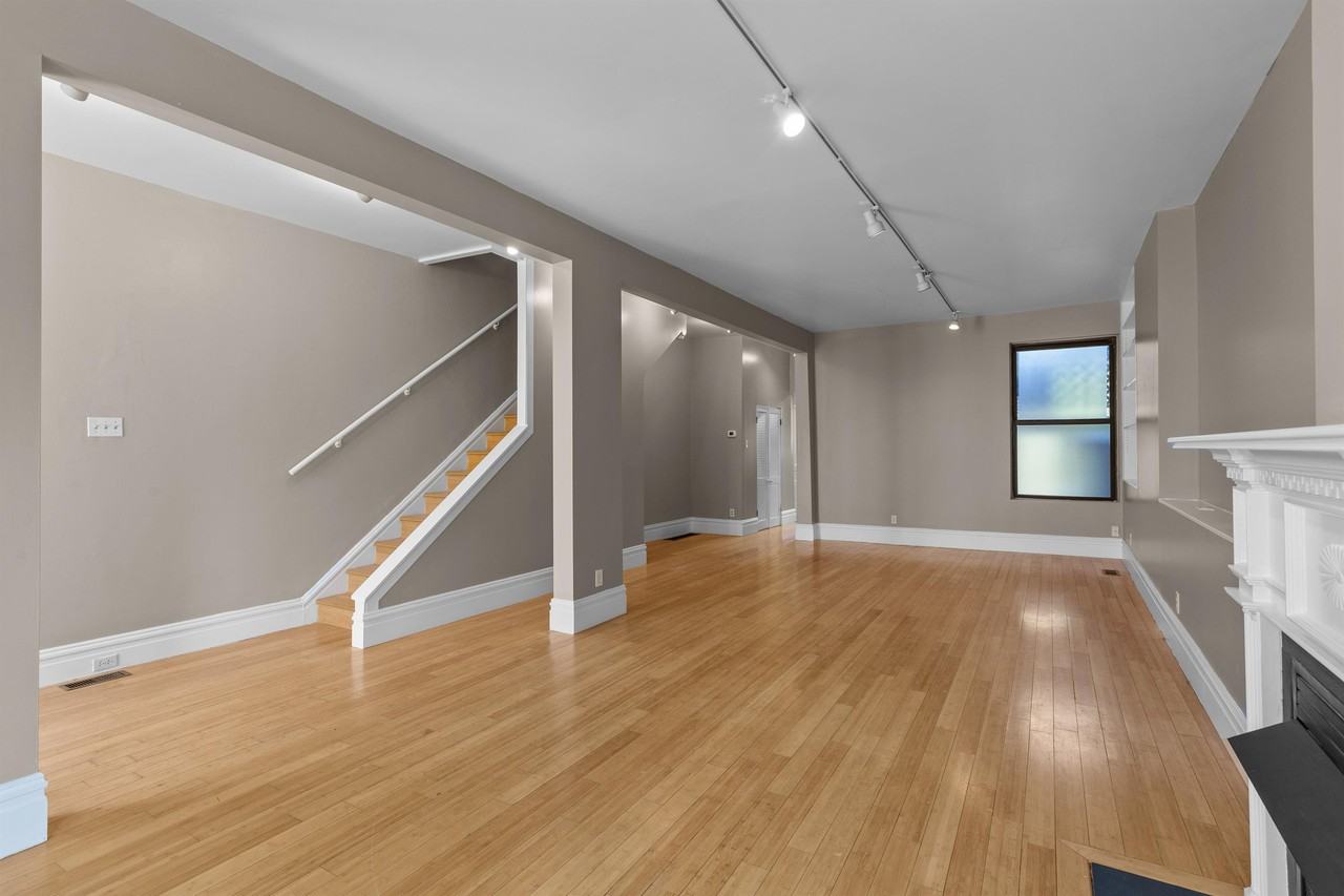 4133 Laclede Avenue - Photo 2 of 26