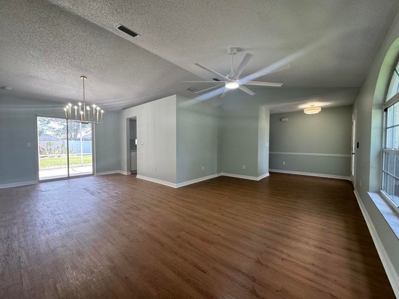 6 Wilson Pl - Photo 5 of 26