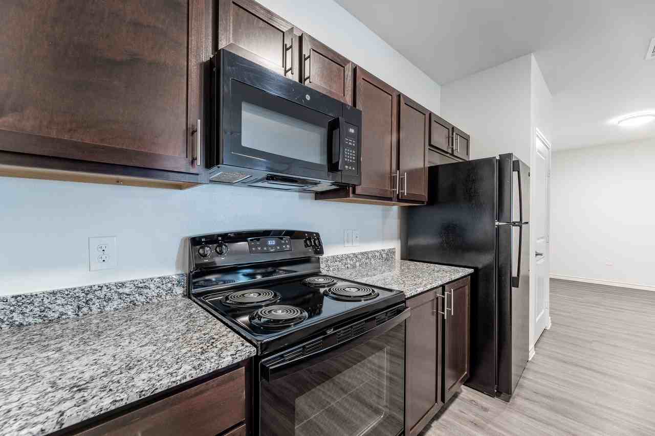 Stallion Ridge - Photo 2 of 27