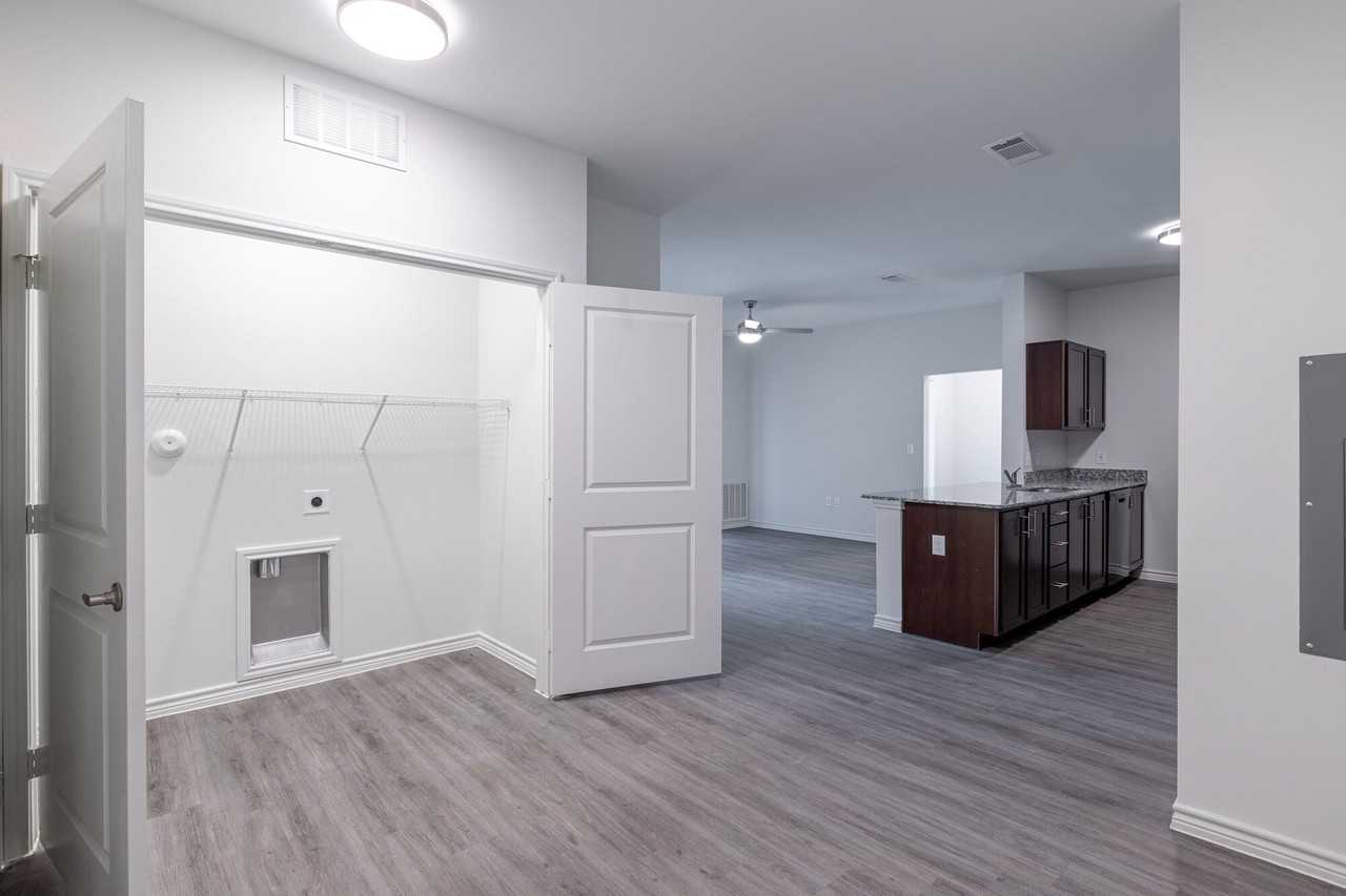 Stallion Ridge - Photo 6 of 27