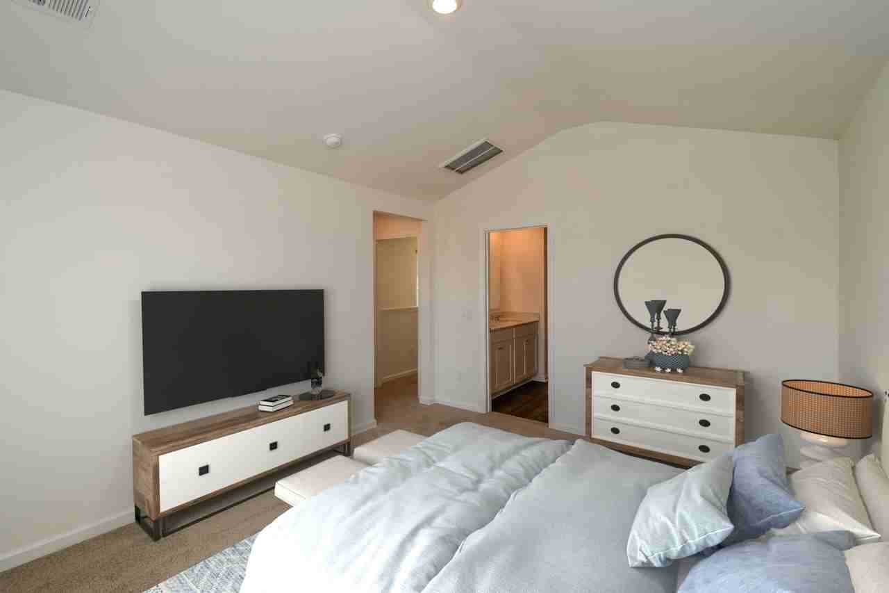 28 Striker Rd - Photo 5 of 50