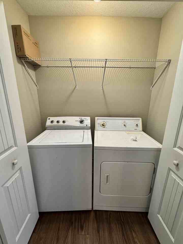 123 E Carlton St #A - Photo 2 of 8