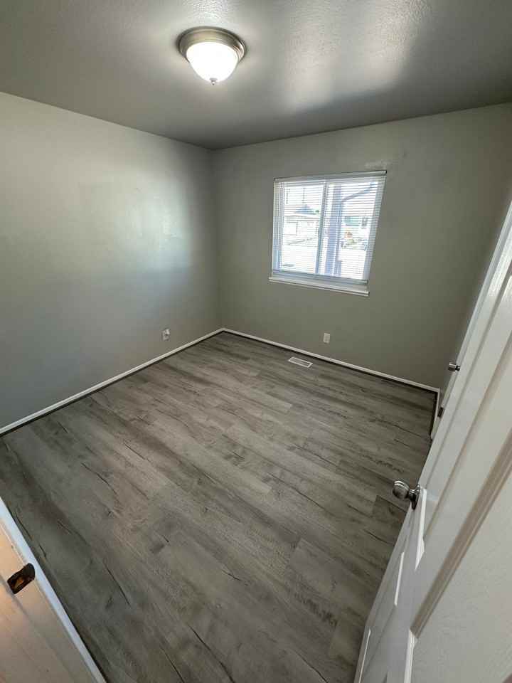 2557 Chimayo Dr - Photo 6 of 22