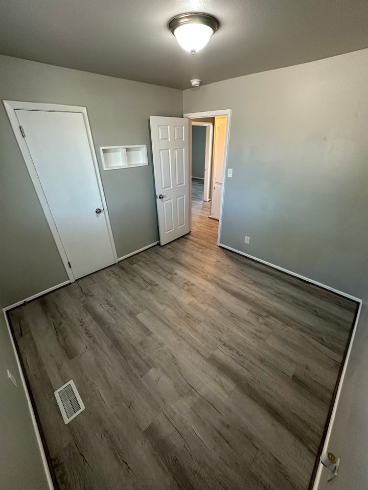 2557 Chimayo Dr - Photo 7 of 22