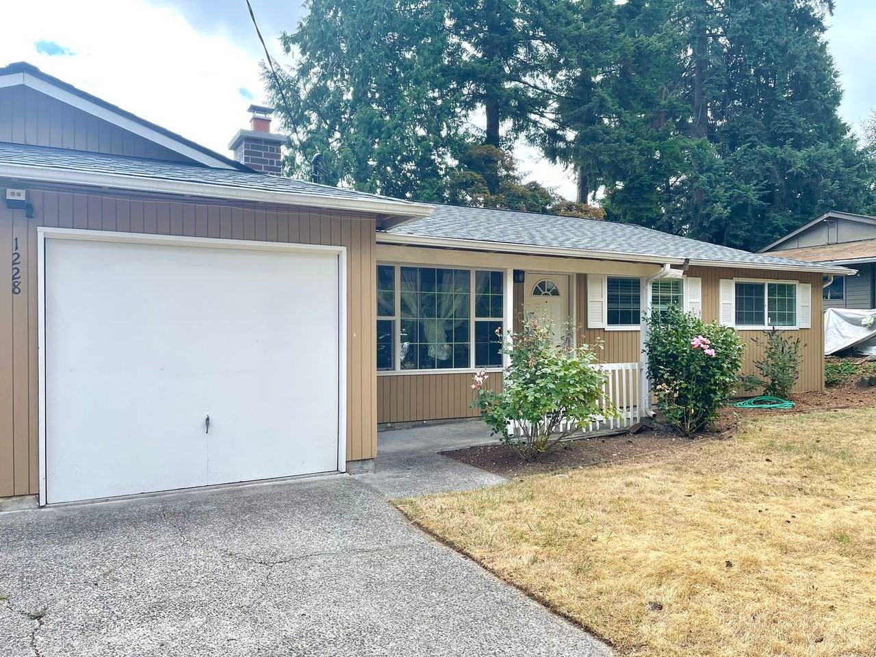 1228 168th Ave Ne - Photo 2 of 18