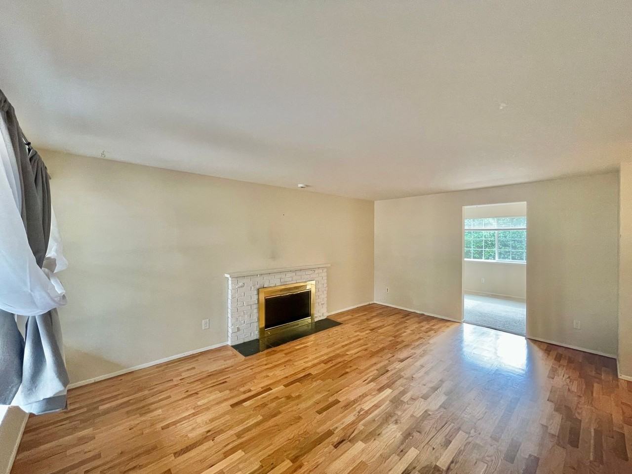 1228 168th Ave Ne - Photo 3 of 18