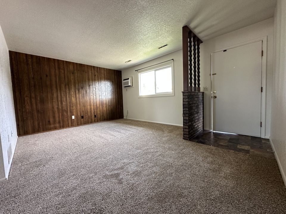 1410 Lynn Ave #7 - Photo 2 of 8