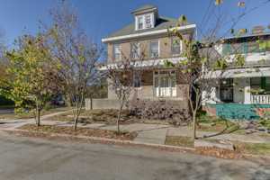 featured image of 3901 Newport Ave