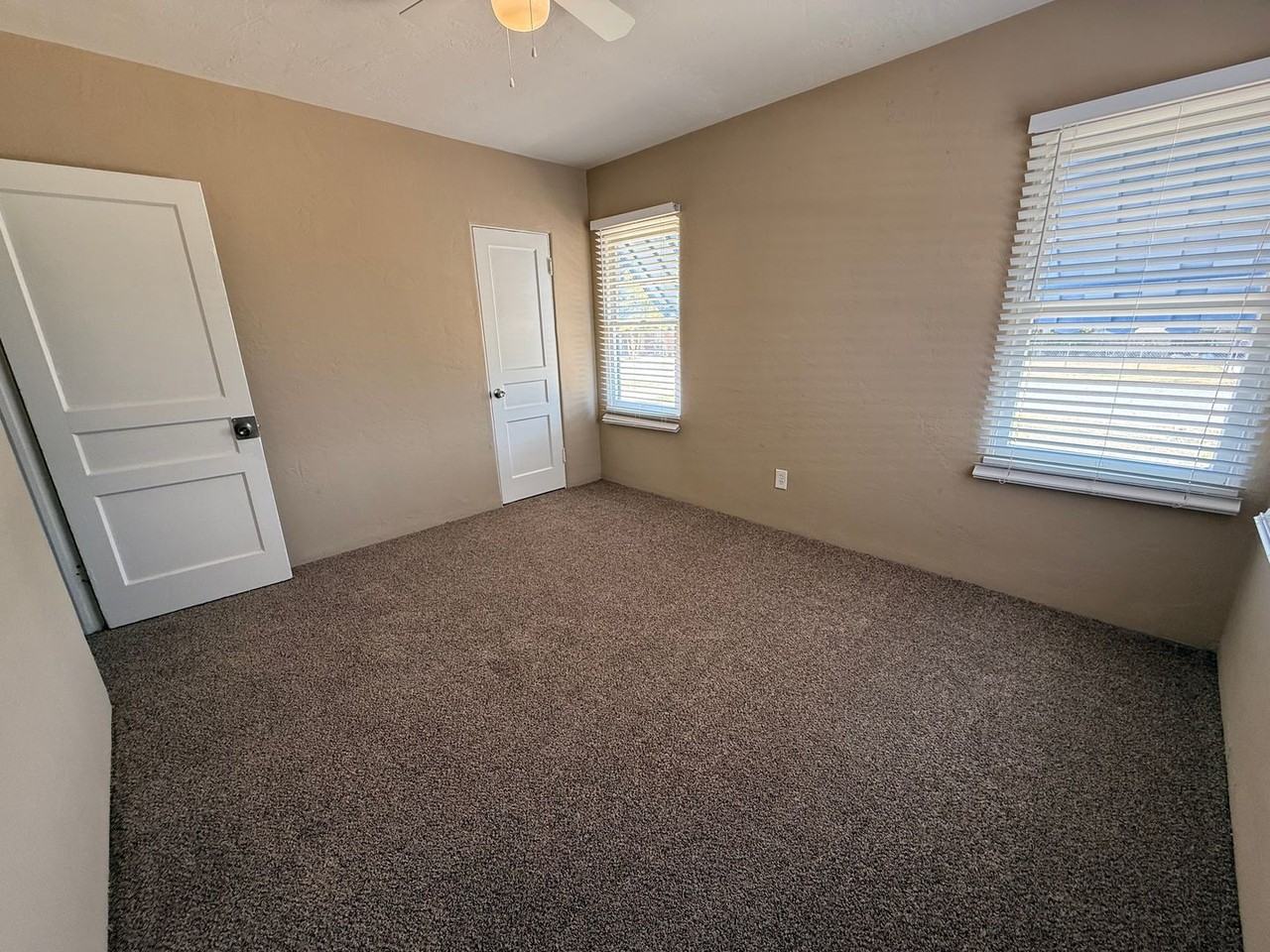 218 Linda Vista Dr - Photo 4 of 10
