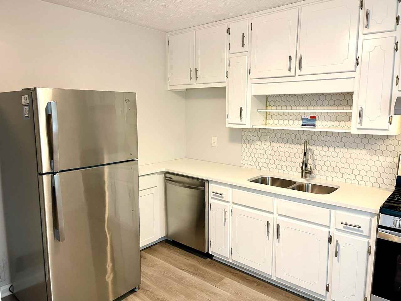 295 Rogers Street - Photo 3 of 18