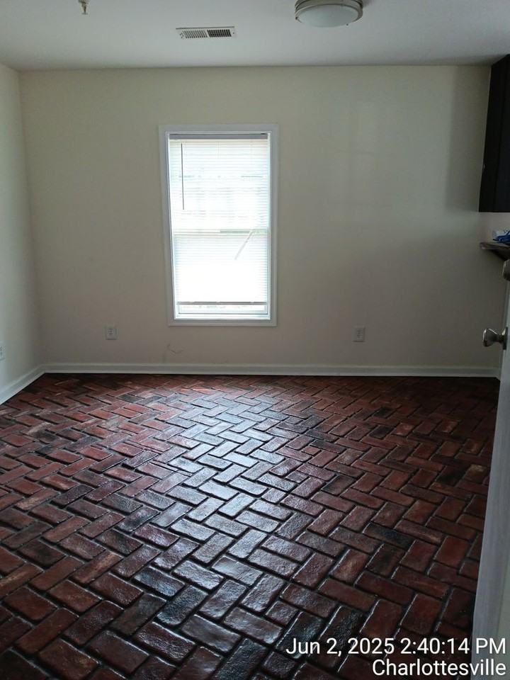 515 14th St Nw #B - Photo 4 of 8