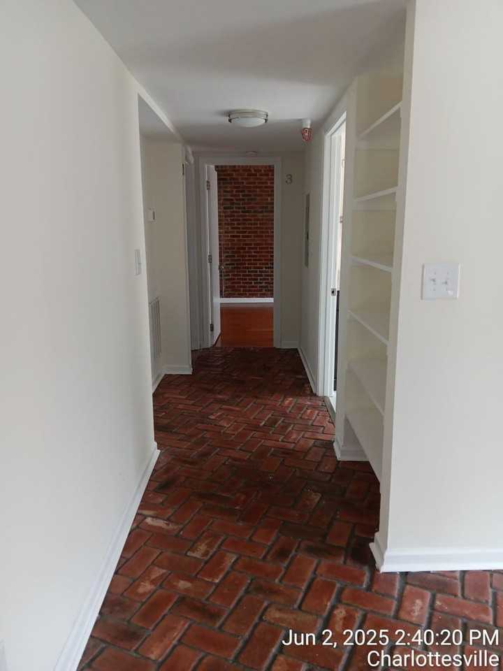 515 14th St Nw #B - Photo 5 of 8