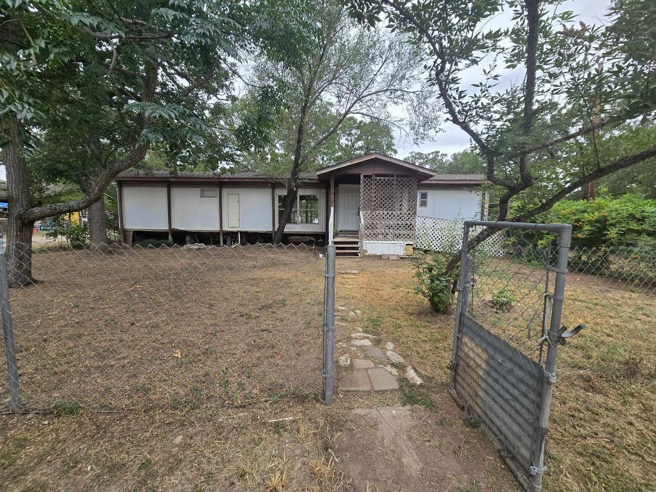 124 Blue Flame Rd - Photo 2 of 19