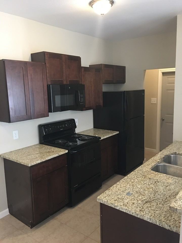 7513 Novella Dr - Photo 3 of 9