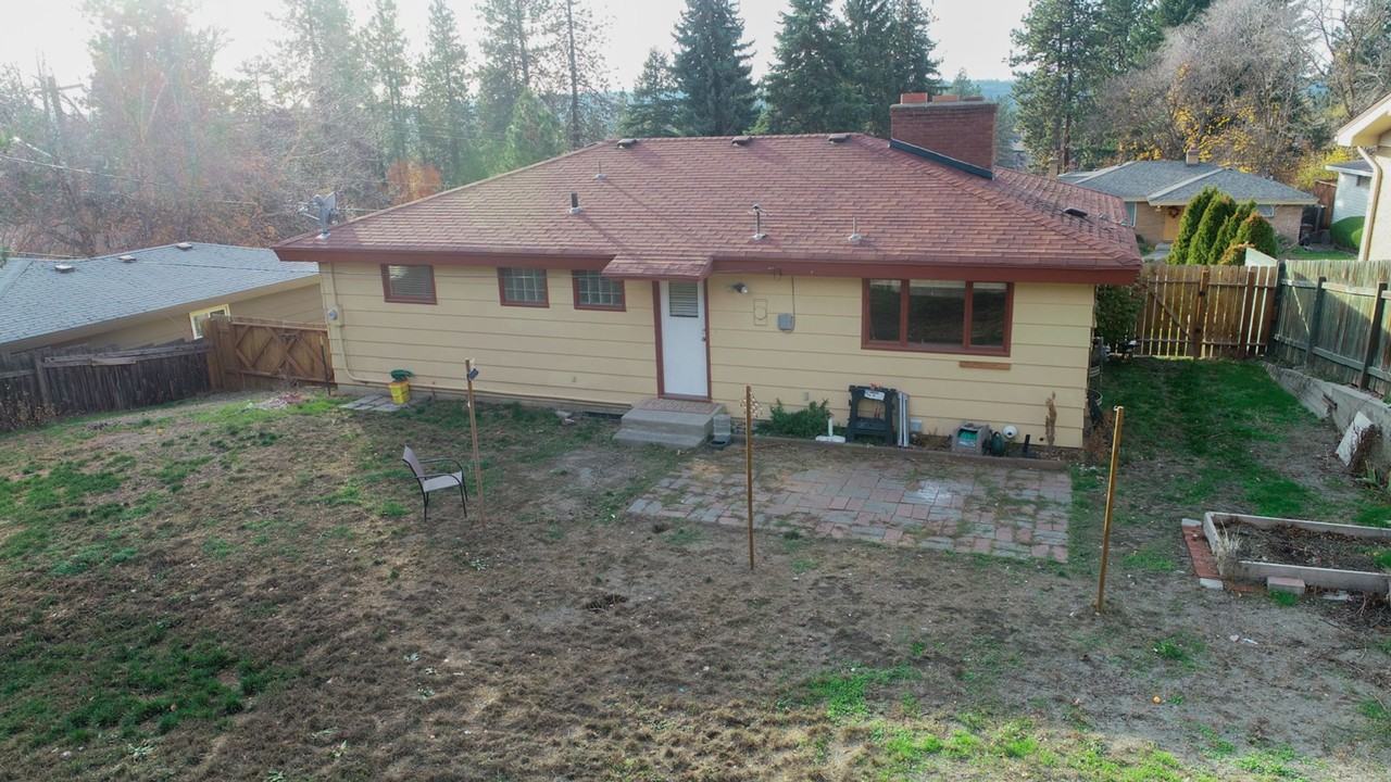5606 North Sutherlin Street - Photo 5 of 30