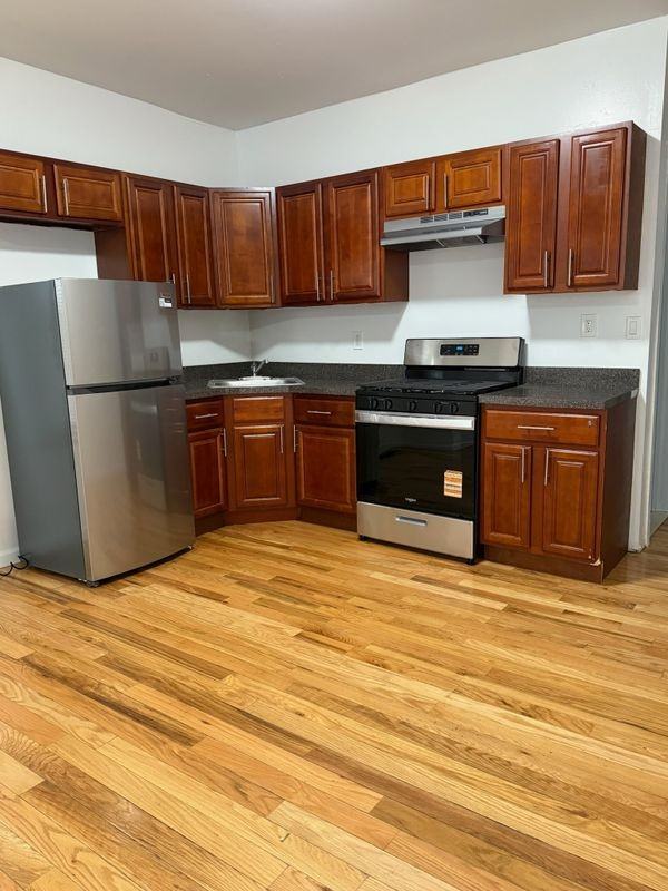 166 Goodwin Ave ##1 - Photo 2 of 10