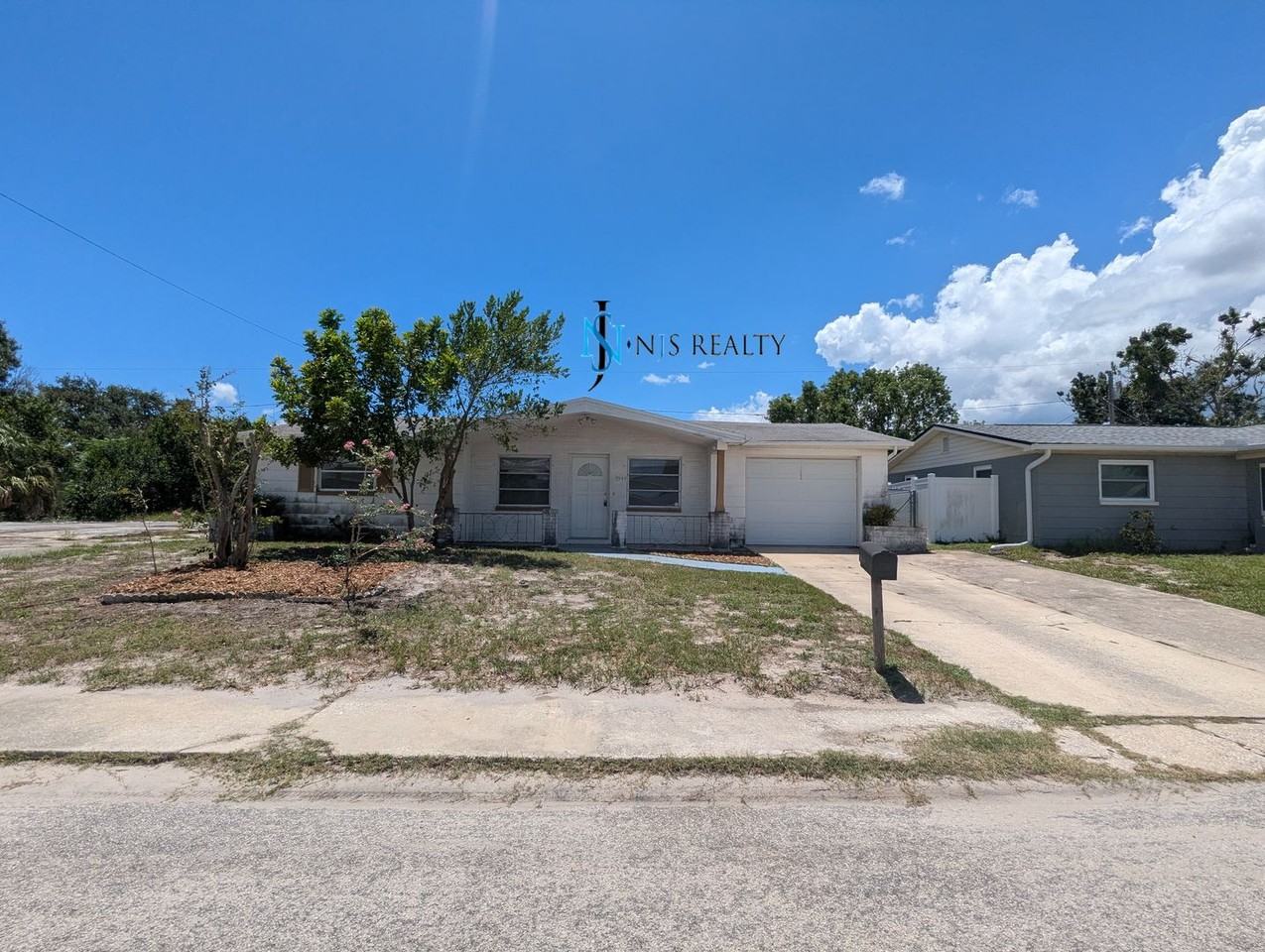 3544 Harvard Dr - Photo 2 of 17