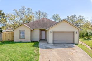 2396 Driftwood Dr - Photo 1 of 1
