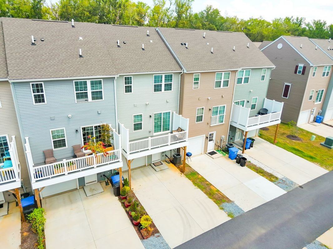 72 Caswell Dr - Photo 3 of 41