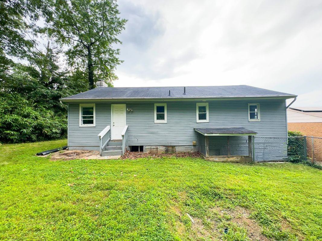 1206 Quo Ave - Photo 2 of 22