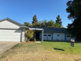 645 Rosehill Dr - Photo 1 of 1